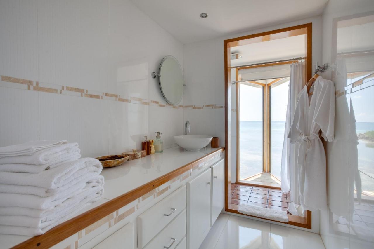 فندق Royal Belize Thatch Caye المظهر الخارجي الصورة